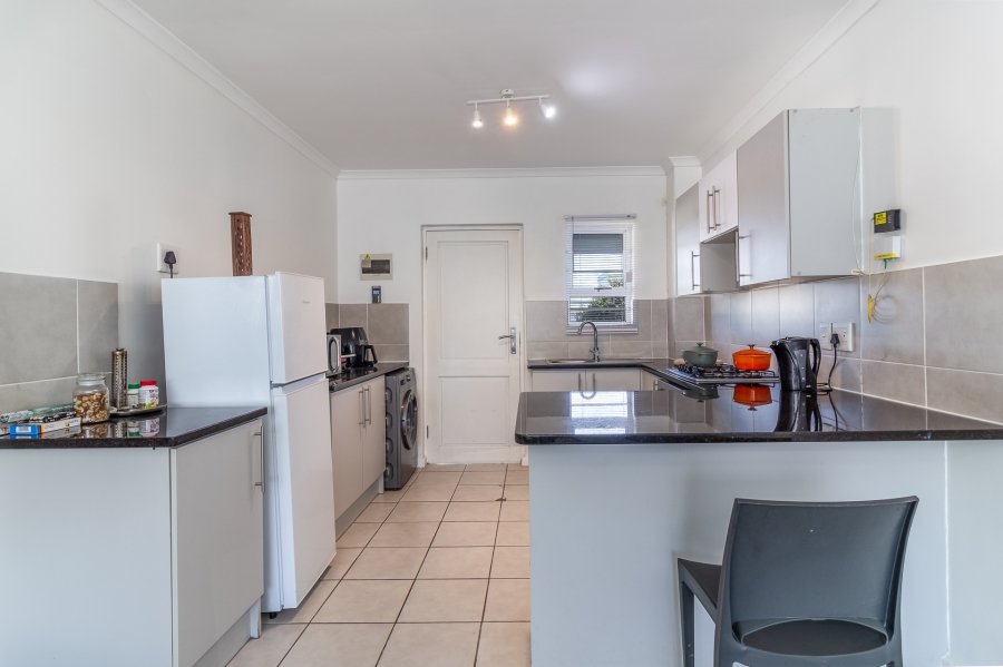 2 Bedroom Property for Sale in Nuutgevonden Western Cape